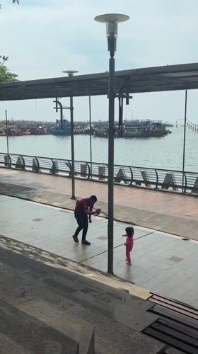Morning scenes documented at North Jakarta waterfront pier area