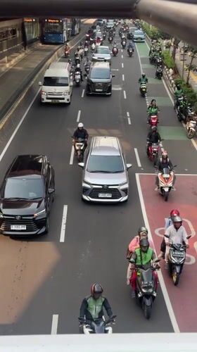 Ordinary street life documented across South Jakarta during morning hours