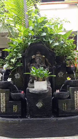 Tourist captures everyday North Kuta scenes over five minutes
