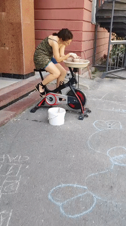 Morning scenes in Novosibirsk: pottery, flowers, market activity