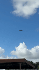 Aircraft observed flying over Davie, Florida residential area