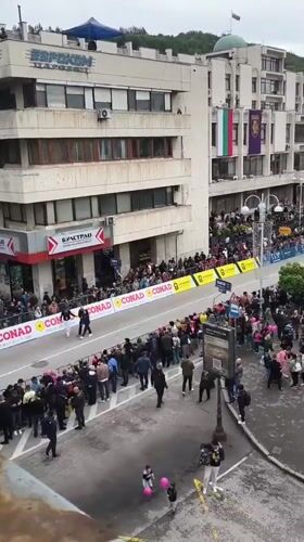 Giro d'Italia stage draws crowds to Veliko Tarnovo finish
