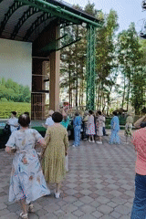 Weekend leisure activities documented at lakeside recreation area