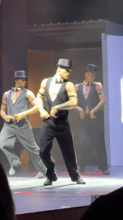 Evening stage performances and beach activities documented in Manavgat