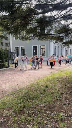 Late-night children's swimming lessons held in Birobidzhan pool facility