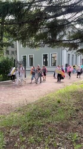 Late-night children's swimming lessons held in Birobidzhan pool facility