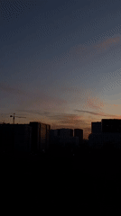 Time-lapse captures Moscow sunset transition over city skyline