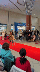 Fashion show draws crowds at Kazan shopping mall
