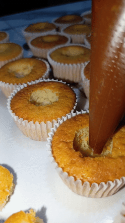 Evening food prep and home life documented in Tinaquillo