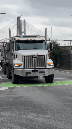 Heavy Commercial Traffic Observed in New Westminster During Evening Hours