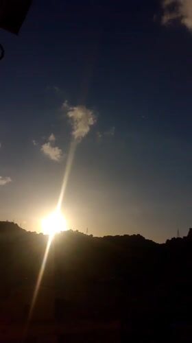 Caracas resident captures evening domestic moments, sunset views