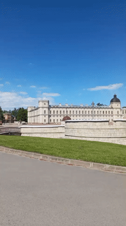 Tourist explores Gatchina Palace and underground tunnels in Russia