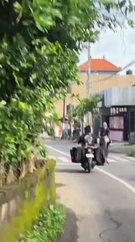 Morning motorcycle journey documented through Sukawati village streets