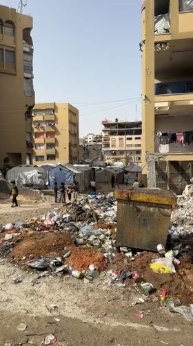 Daily life continues amid war damage in Gaza City