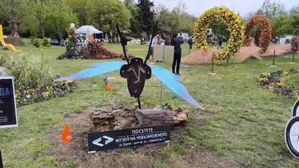Morning floral art exhibition documented in Burgas park