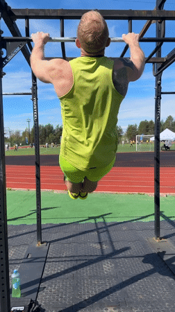 Morning fitness activities observed at Polarnie Zori outdoor sports complex