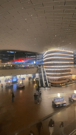 Visitors document Starfield Library's towering architecture at Seoul COEX Mall