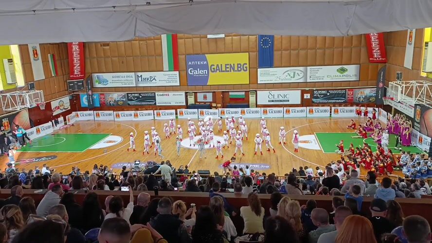 Children's dance performance held in Haskovo gymnasium