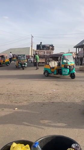 Routine street traffic recorded in Gwong, Nigeria