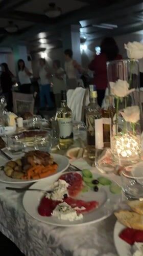 Traditional folk performance celebrates in Koprivshtitsa dining hall