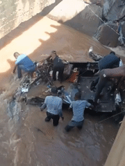 Vehicle recovery operation underway in Nairobi waterway