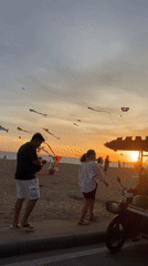 Sunset gathering documented at Najomthien Beach, Pattaya