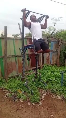 Outdoor gym session in Akwanga using improvised equipment