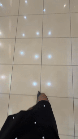Woman spends afternoon shopping and taking selfies at Pleven mall