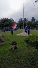 Flag ceremony held in Blangriek with students and civil servants