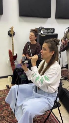 Band rehearses with handpan and guitar at Moscow studio