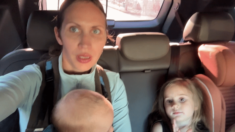 Mother with baby, child observed in car in Fethiye