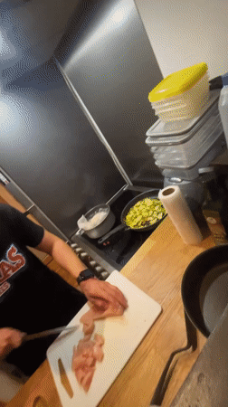 Chicken and veggie stir-fry cooked start to finish in Paris kitchen