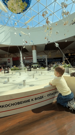 Child's morning activities captured across Vladivostok shopping venues