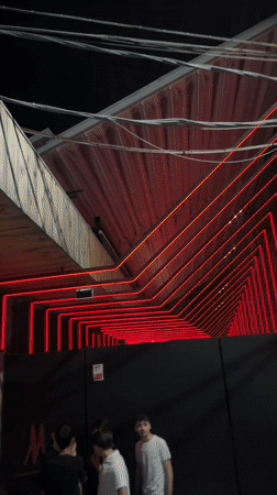 Evening crowd gathers at Catania's MA club for dining event