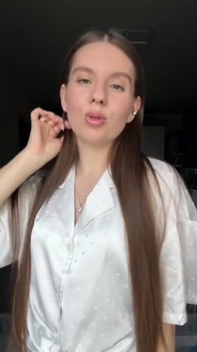 Woman's morning routine captured in bedroom selfies in Klin