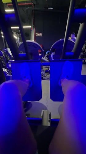 Morning lifting session at a Barcelona gym