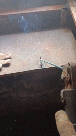 Metalwork and welding documented in Motyakovo industrial area