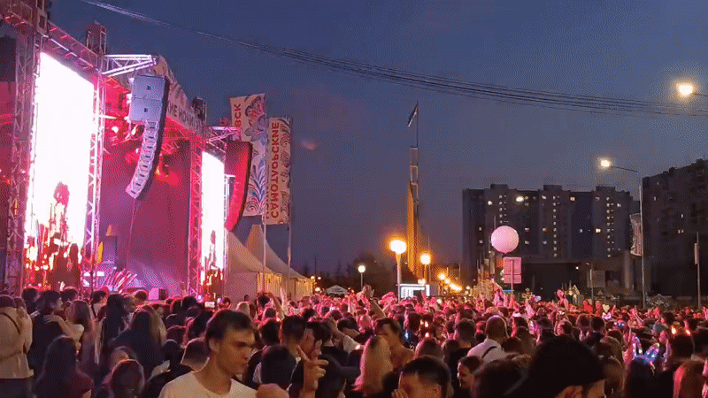 Major outdoor concert draws massive crowd in Nizhnevartovsk