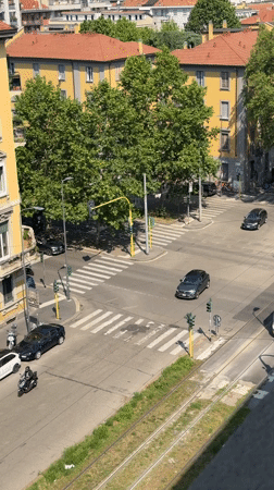 Morning moments captured across Milan neighborhoods and intersections