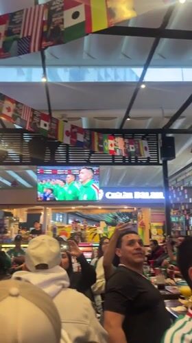 Mexico City bar erupts as El Tri leads England 1-0