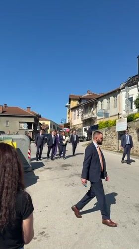 Formal procession draws crowds in Veliko Tarnovo streets