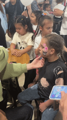 Children's entertainment event draws families to Russian shopping mall
