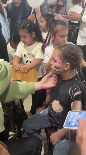 Children's entertainment event draws families to Russian shopping mall