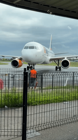 Aircraft spotted at Tillé airport including LEVEL A320 and Ryanair