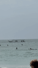 Morning beach activities draw crowds to Kuta Selatan waters