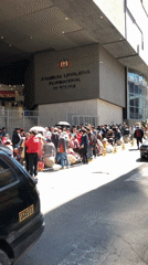 Construction workers protest unpaid wages in La Paz streets