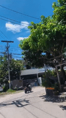 Morning street scenes documented in Baan Bo Phut residential area