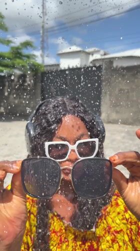 Man with gray beard spotted wearing double sunglasses in Ado