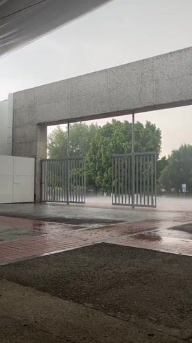 Heavy rainstorm documented by witnesses in Puebla, Mexico