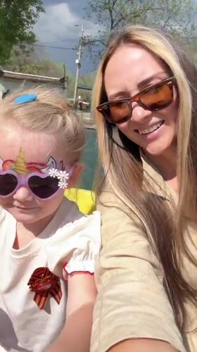 Family enjoys amusement park day in Kamyshin despite stormy weather